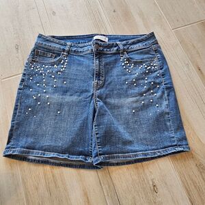 Lane Bryant Non Distressed Denim And Pearls Shorts Size 16